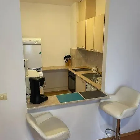 Flora 412 * Боровец