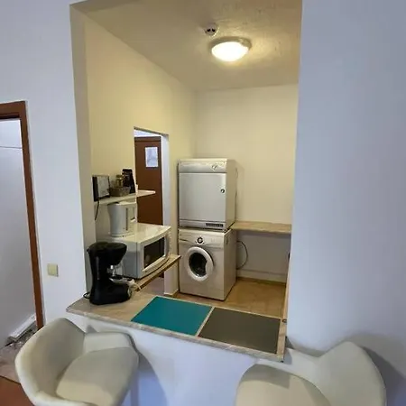 Flora 412 * Μπόροβετς