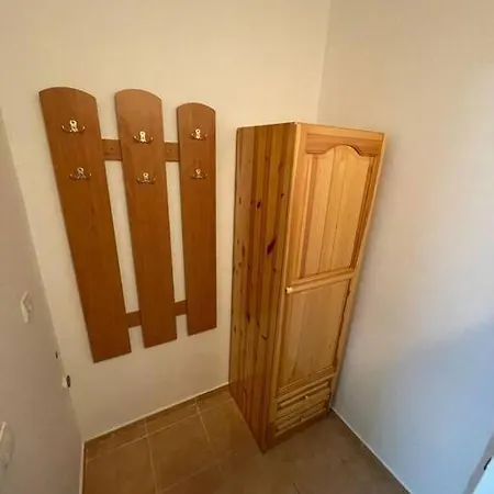 Flora 412 Апартаменты Боровец