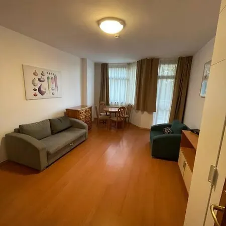 Flora 412 Боровец