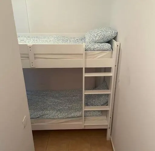 Apartment Flora 412 *