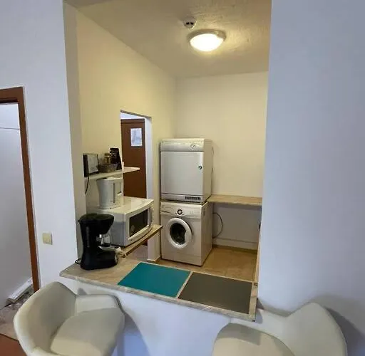 Flora 412 * Borovets